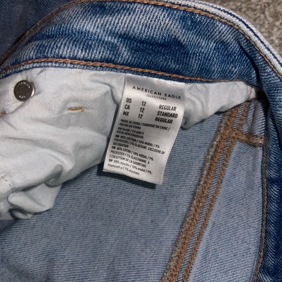 American Eagle mom jeans - Picture 4 of 4